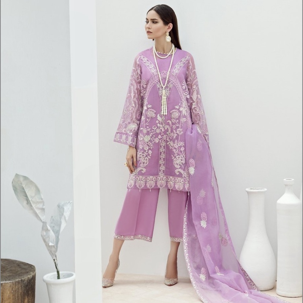Republic Womenswear